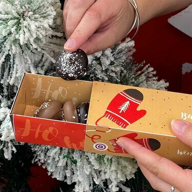 Packaging petits contenants chocolats - Boîte boule de Noël Argent