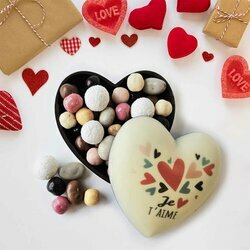 Coffret coeur bomb ouvert personnalis "Je t'aime" pour la Saint Valentin