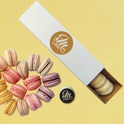 Bote de 8 macarons vanille thme or personnalis pour les entreprise