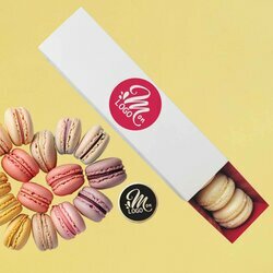 Bote de 8 macarons vanille thme rouge personnalis pour les entreprise